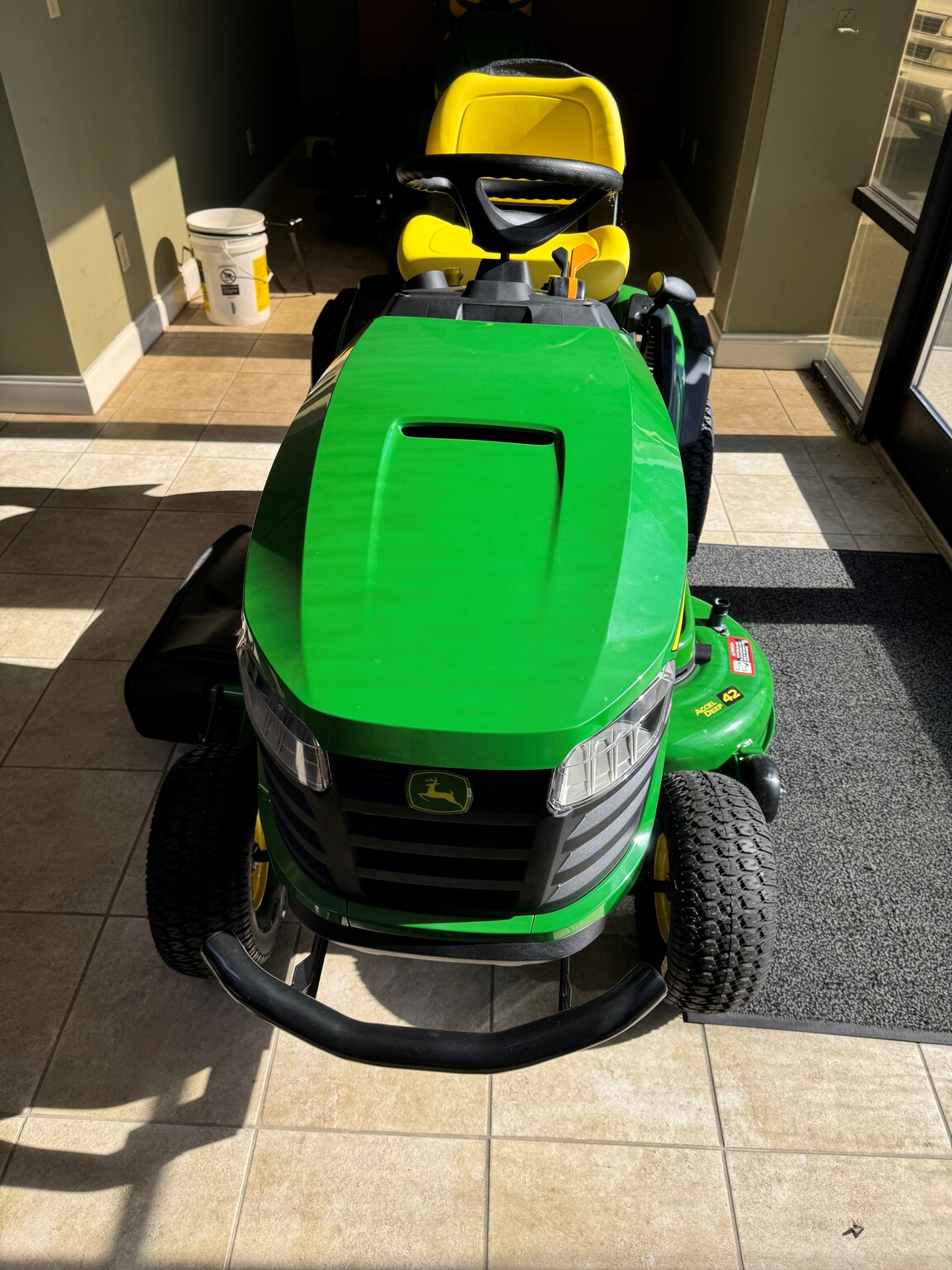 2025 John Deere S240 Image 3