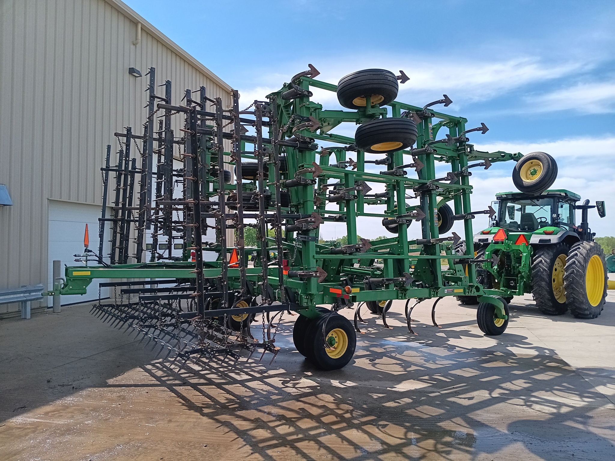 2010 John Deere 2210 Image 6