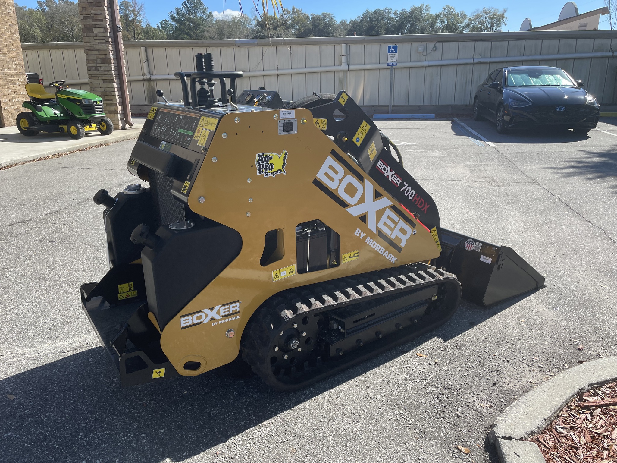 2025 Boxer 700HDX Image 6
