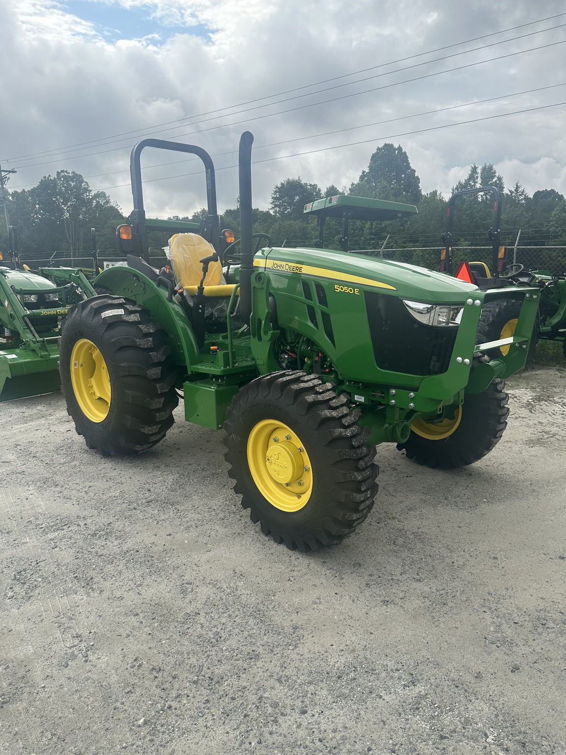 2025 John Deere 5050E Image 3