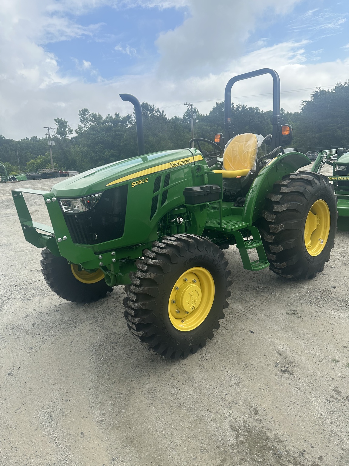 2025 John Deere 5050E Image 1