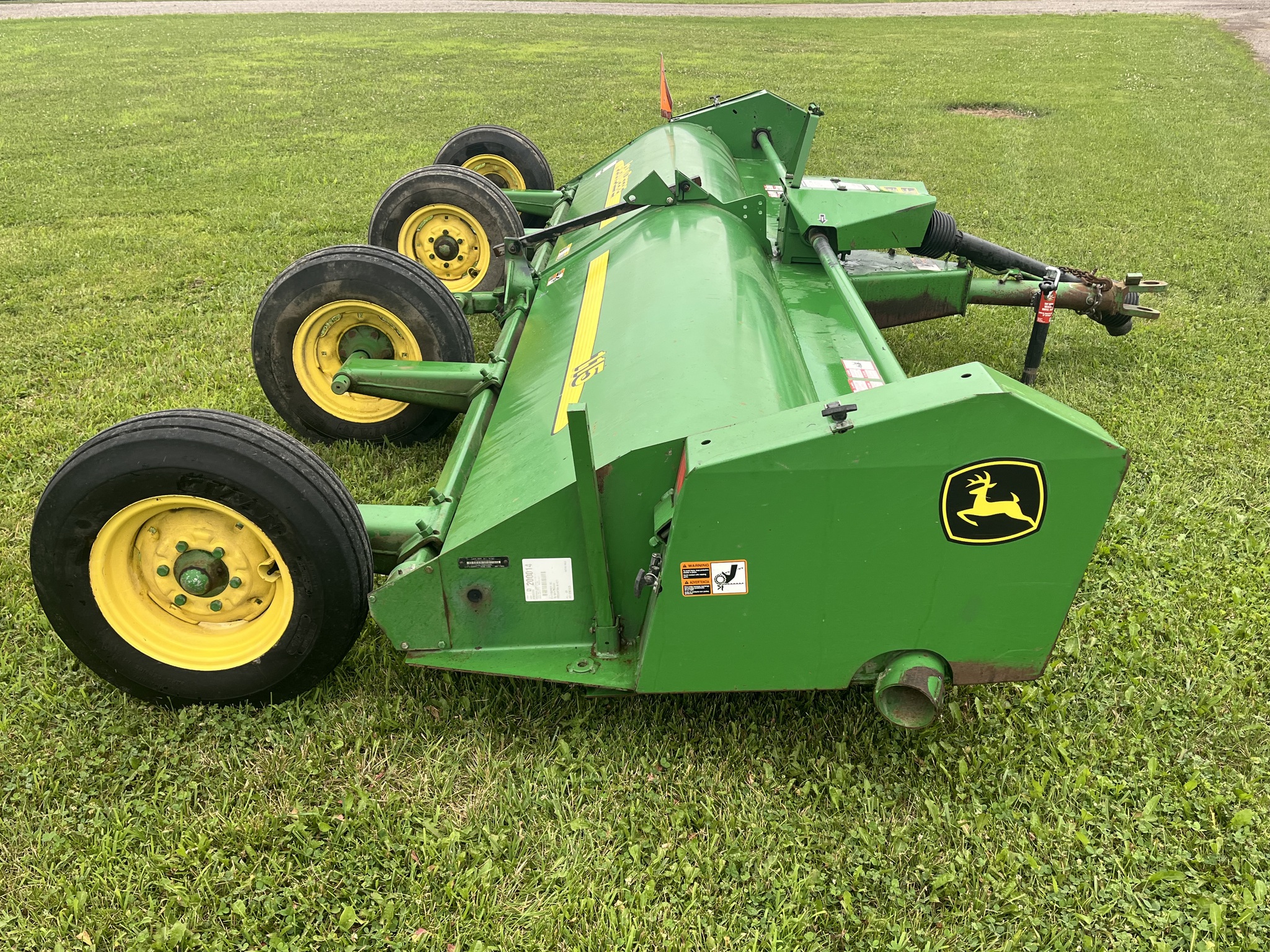 2010 John Deere 115 Image 2