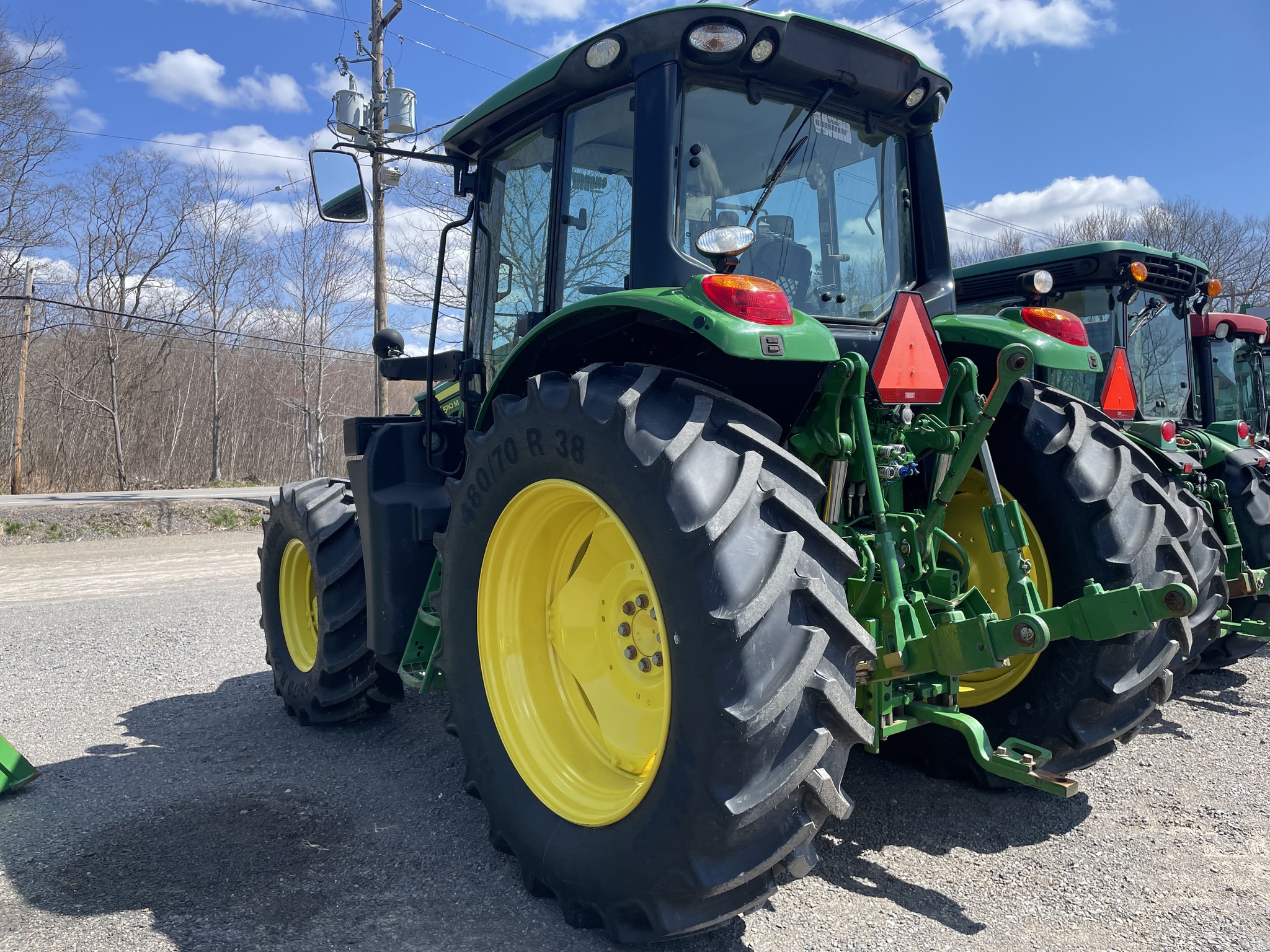 2020 John Deere 6110M Image 2