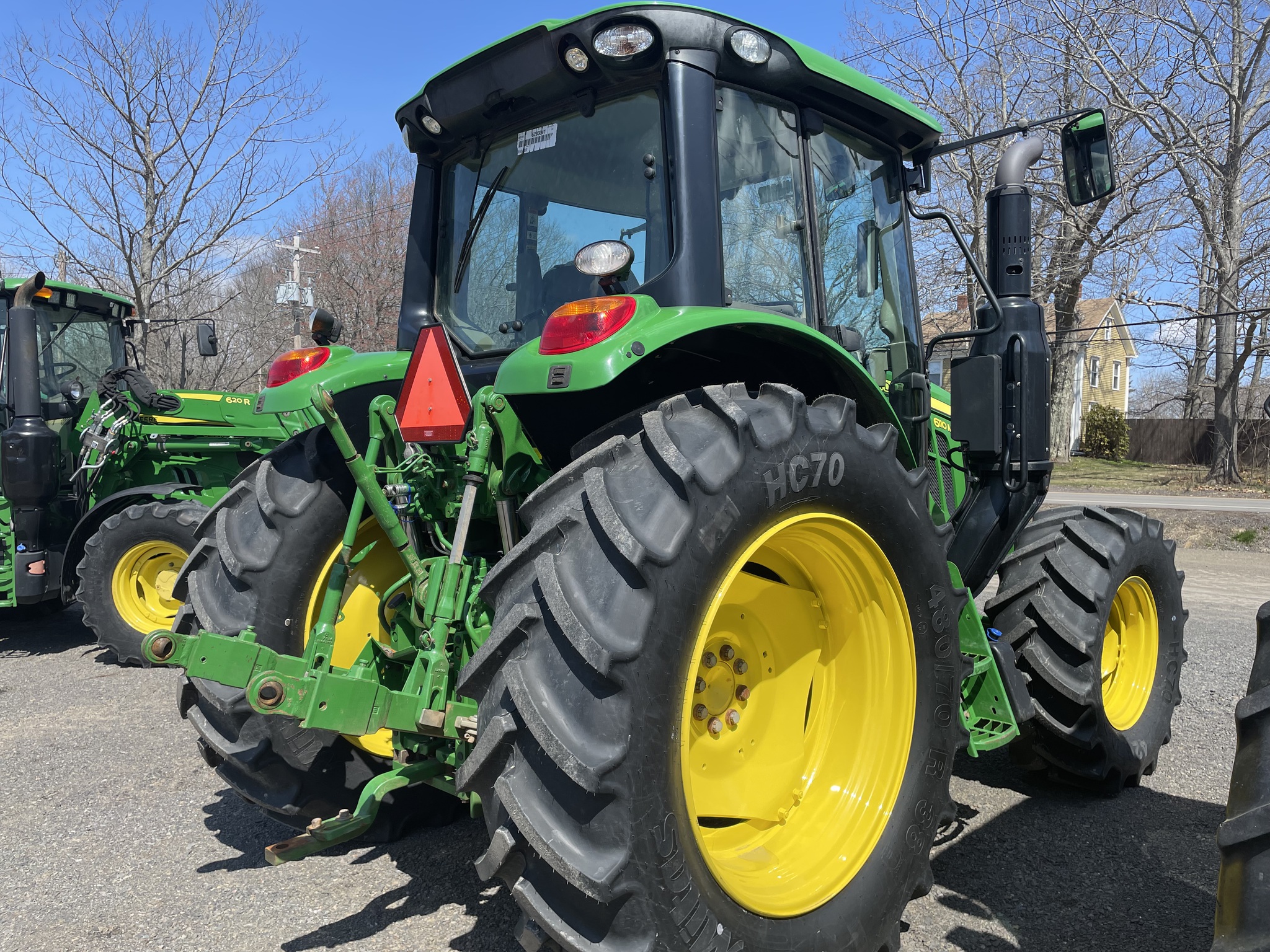 2020 John Deere 6110M Image 5