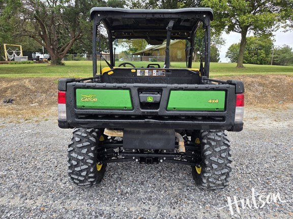 Photo of 2022 John Deere XUV 835M