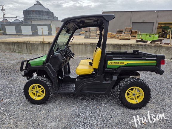 Photo of 2022 John Deere XUV 835M