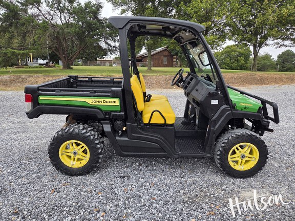 Photo of 2022 John Deere XUV 835M