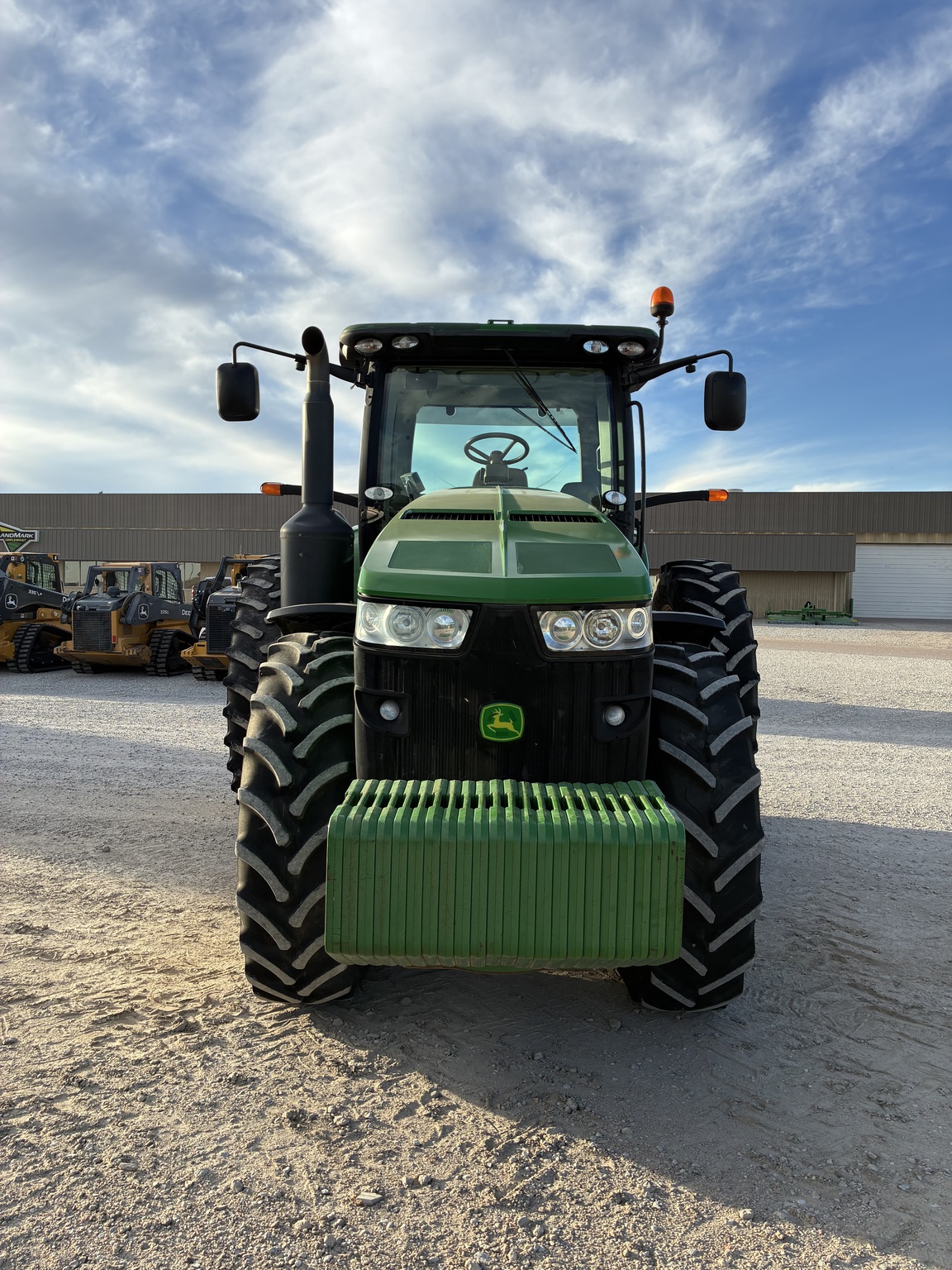 2012 John Deere 8260R Image 7