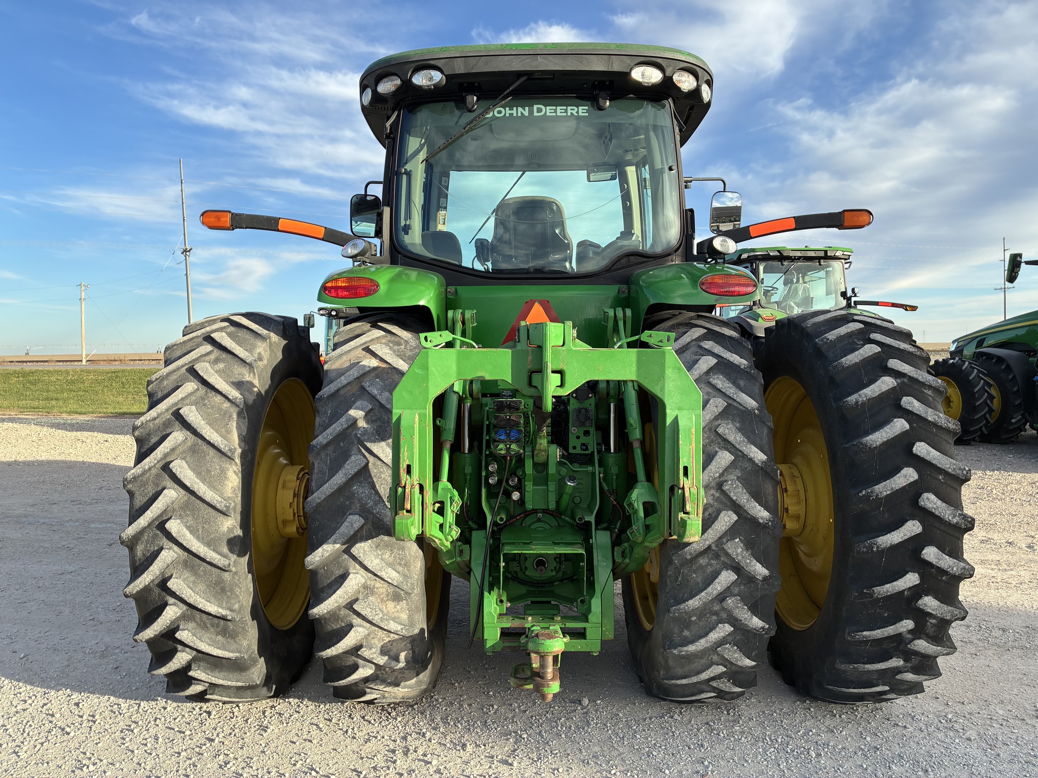 2012 John Deere 8260R Image 6