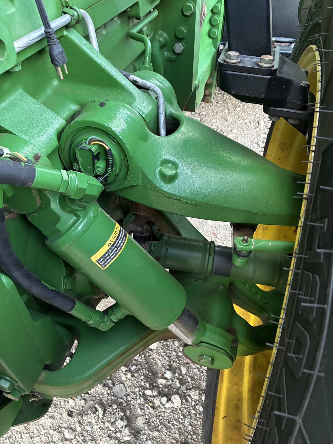 2012 John Deere 8260R Image 12