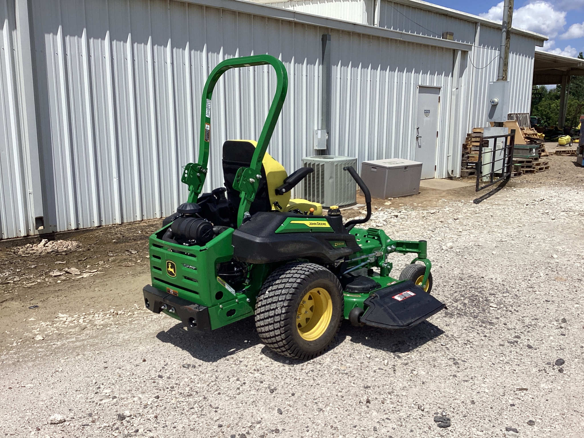 2024 John Deere Z920M Image 6