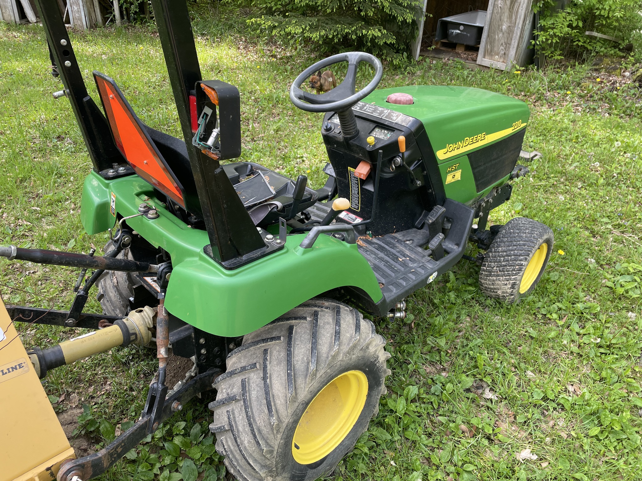 2005 John Deere 2210 Image 3