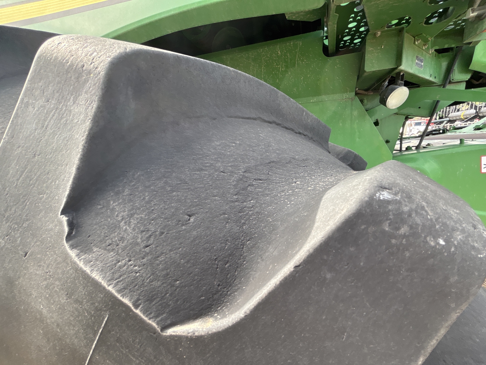 2015 John Deere S670 Image 20