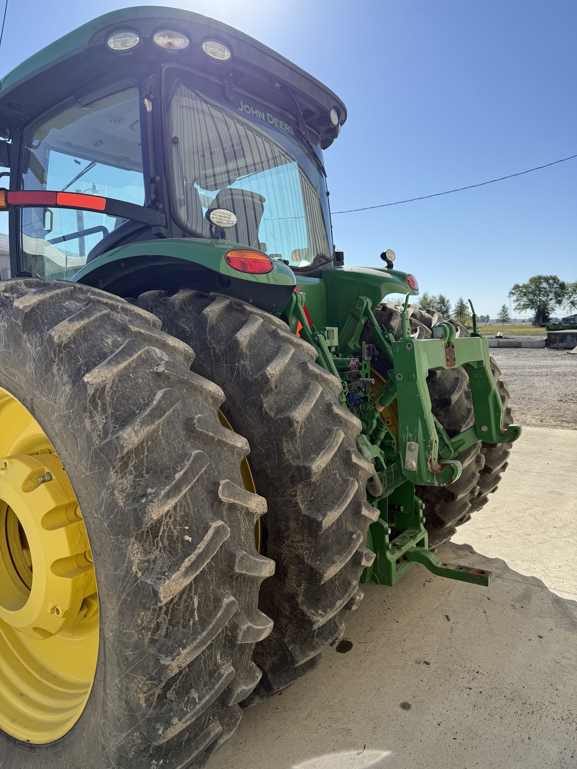 2015 John Deere 8295R Image 6