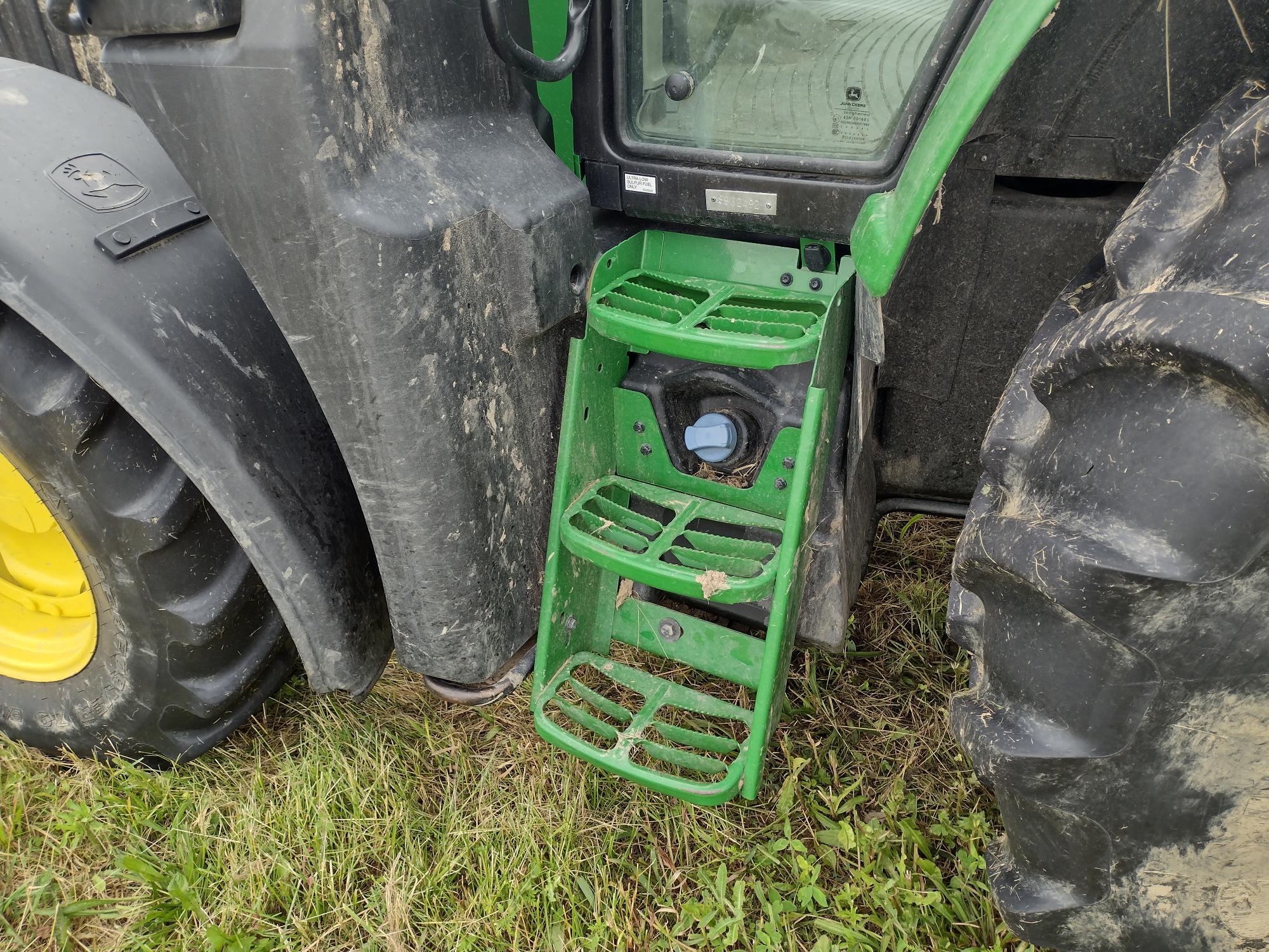 2023 John Deere 6120M Image 5