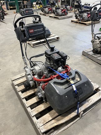 Used 2013 Toro FLEX 2100 Walking Greens Mowers at Horizon Ag & Turf in Calgary, AB - Photo2