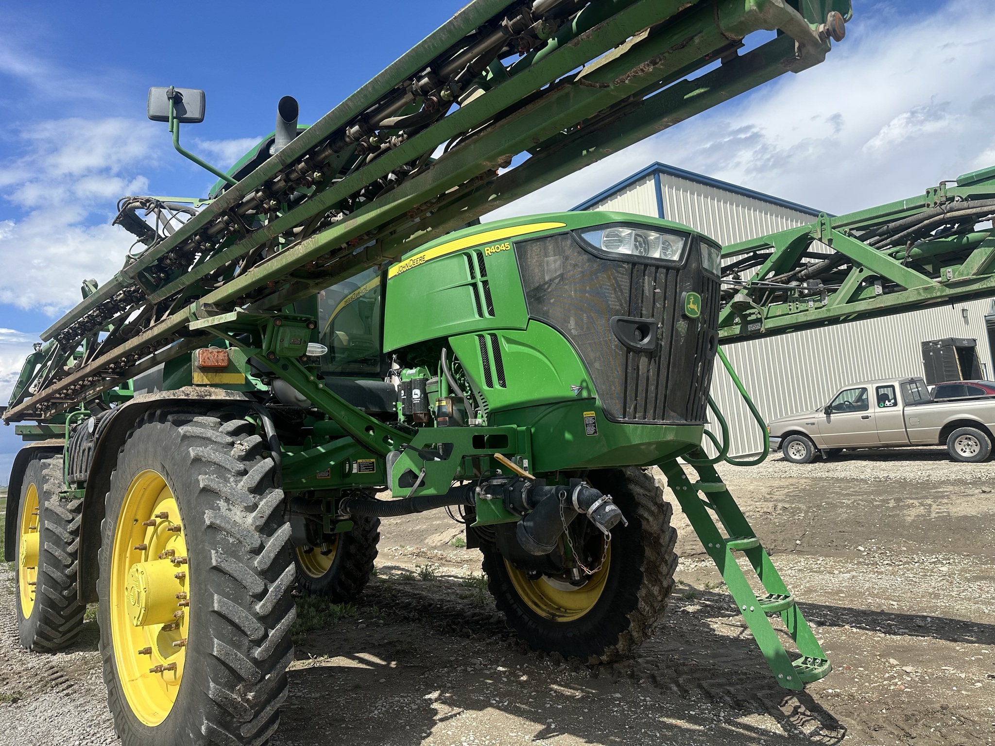 2019 John Deere R4045 Image 1