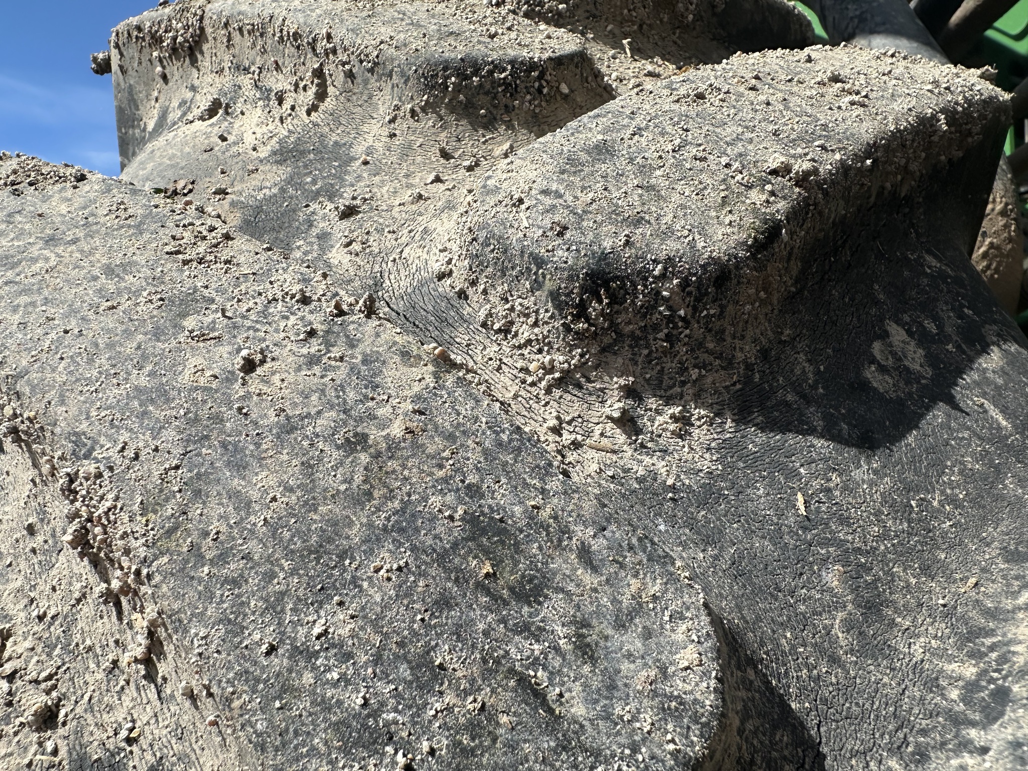 2019 John Deere R4045 Image 8