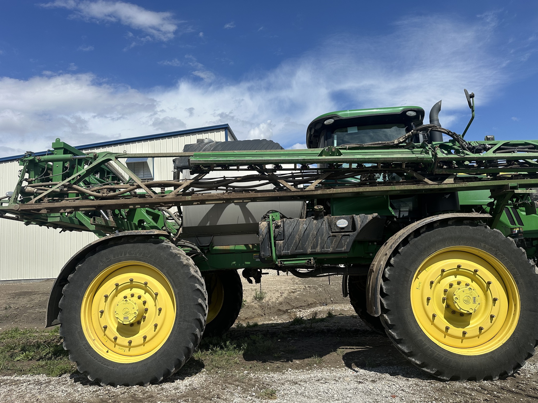 2019 John Deere R4045 Image 6
