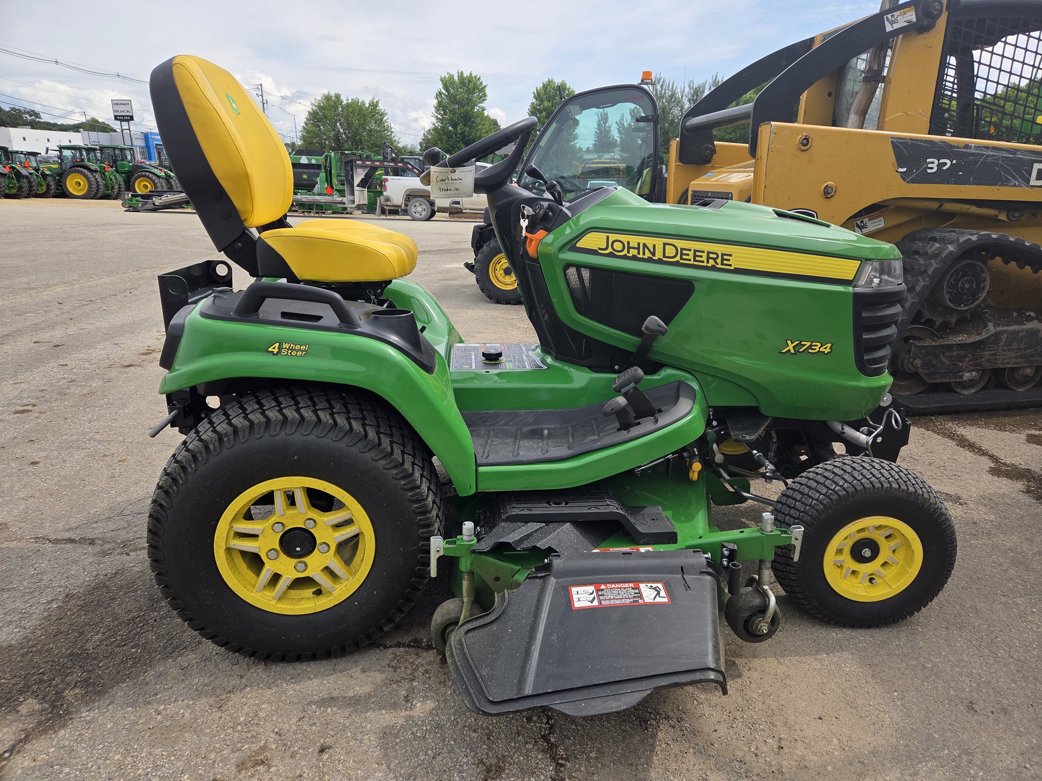 2023 John Deere X734 Image 8