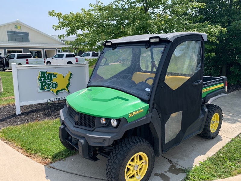 2018 John Deere XUV835M Image 1