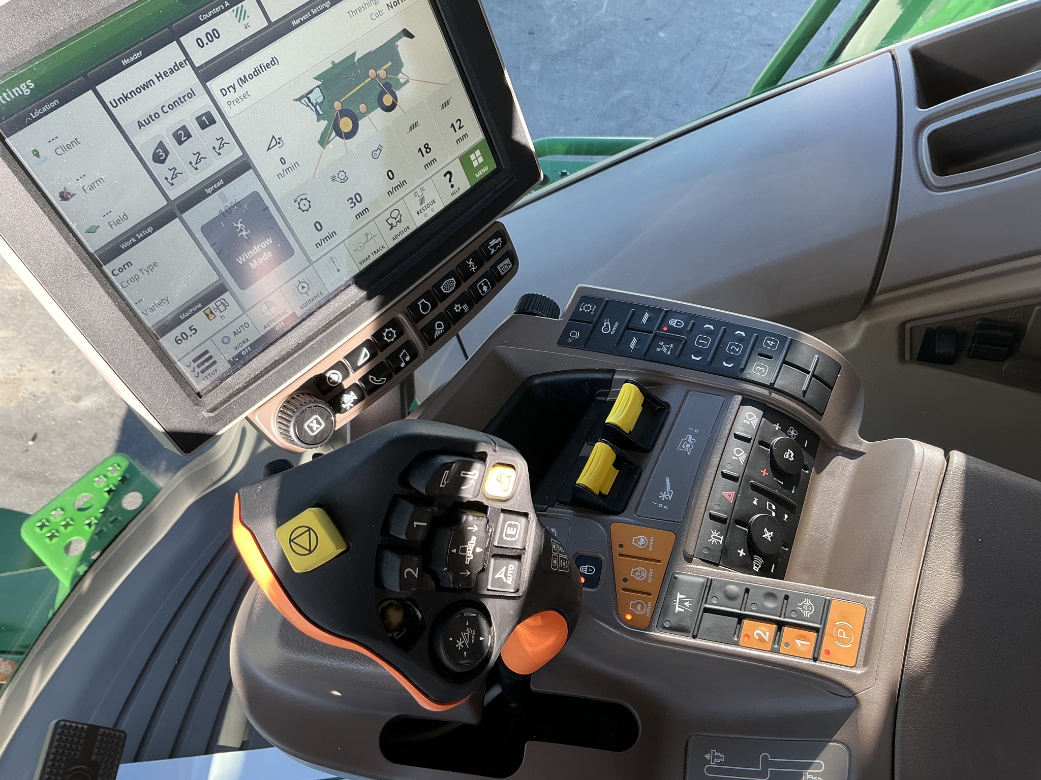 2020 John Deere S780 Image 27