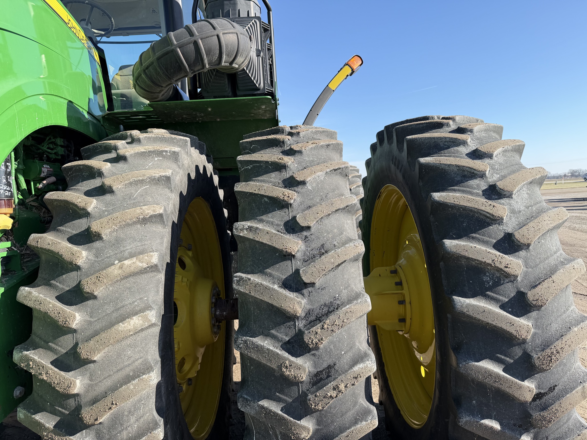  2017 John Deere 9520R at Heritage Tractor in Quincy, IL