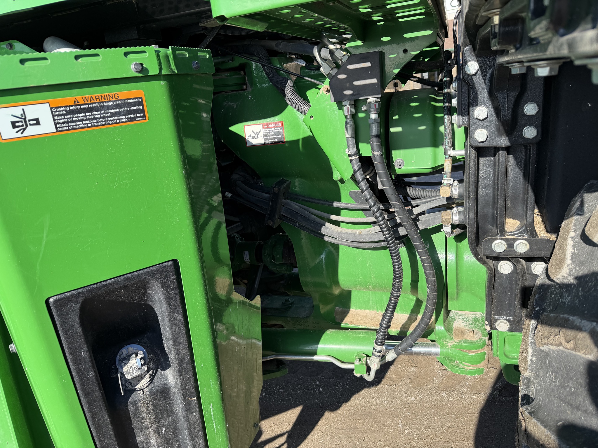  2017 John Deere 9520R at Heritage Tractor in Quincy, IL