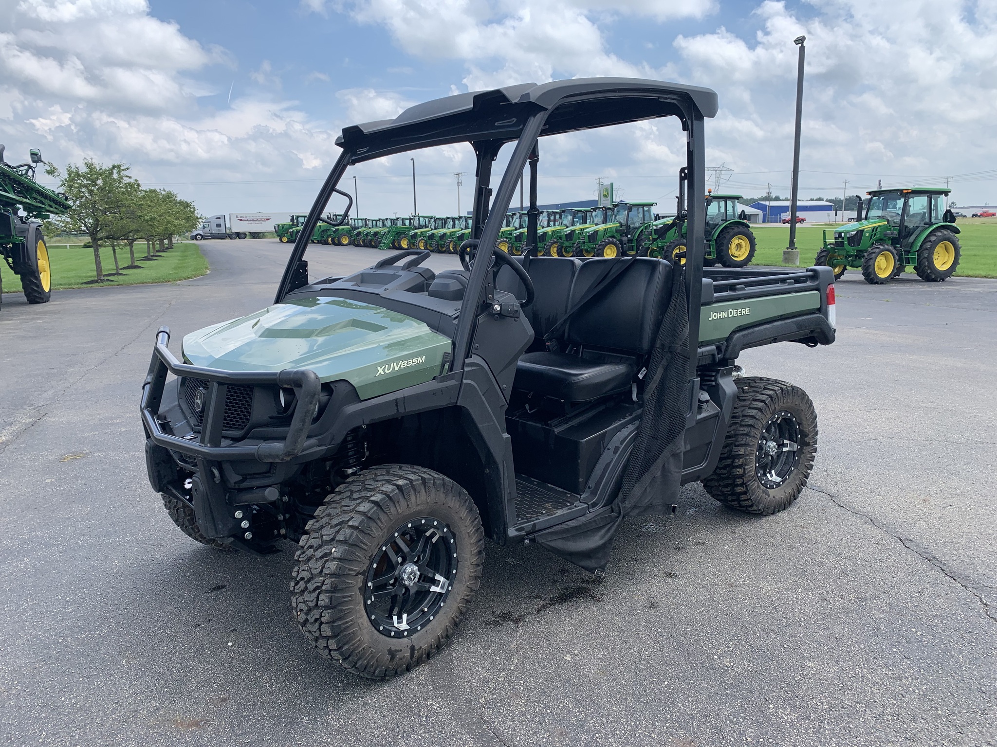 2024 John Deere XUV 835M Image 1