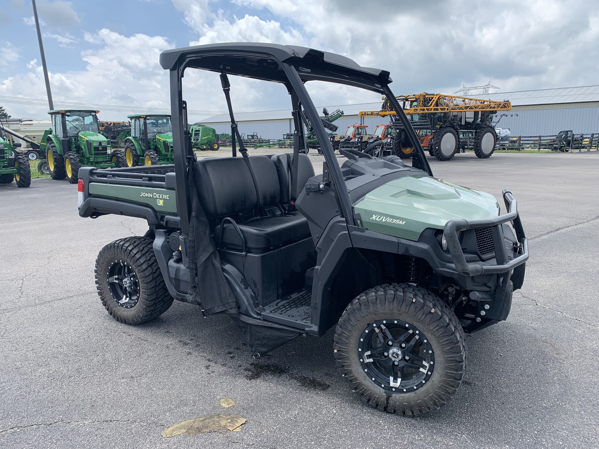 2024 John Deere XUV 835M Image 2