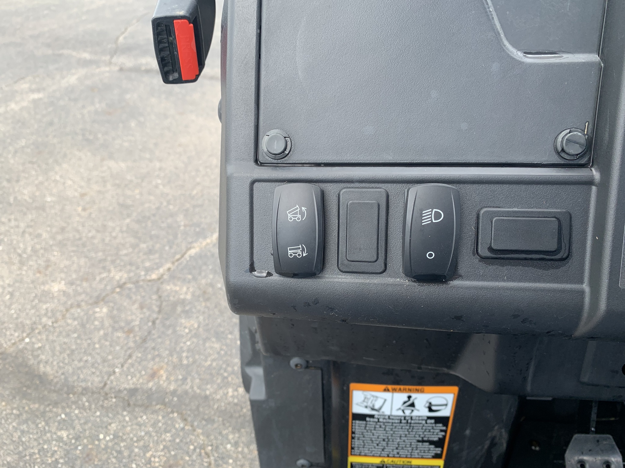 2024 John Deere XUV 835M Image 9