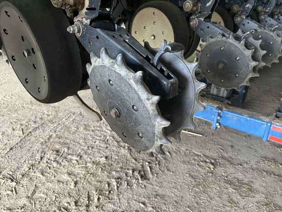 2006 Kinze 3650
