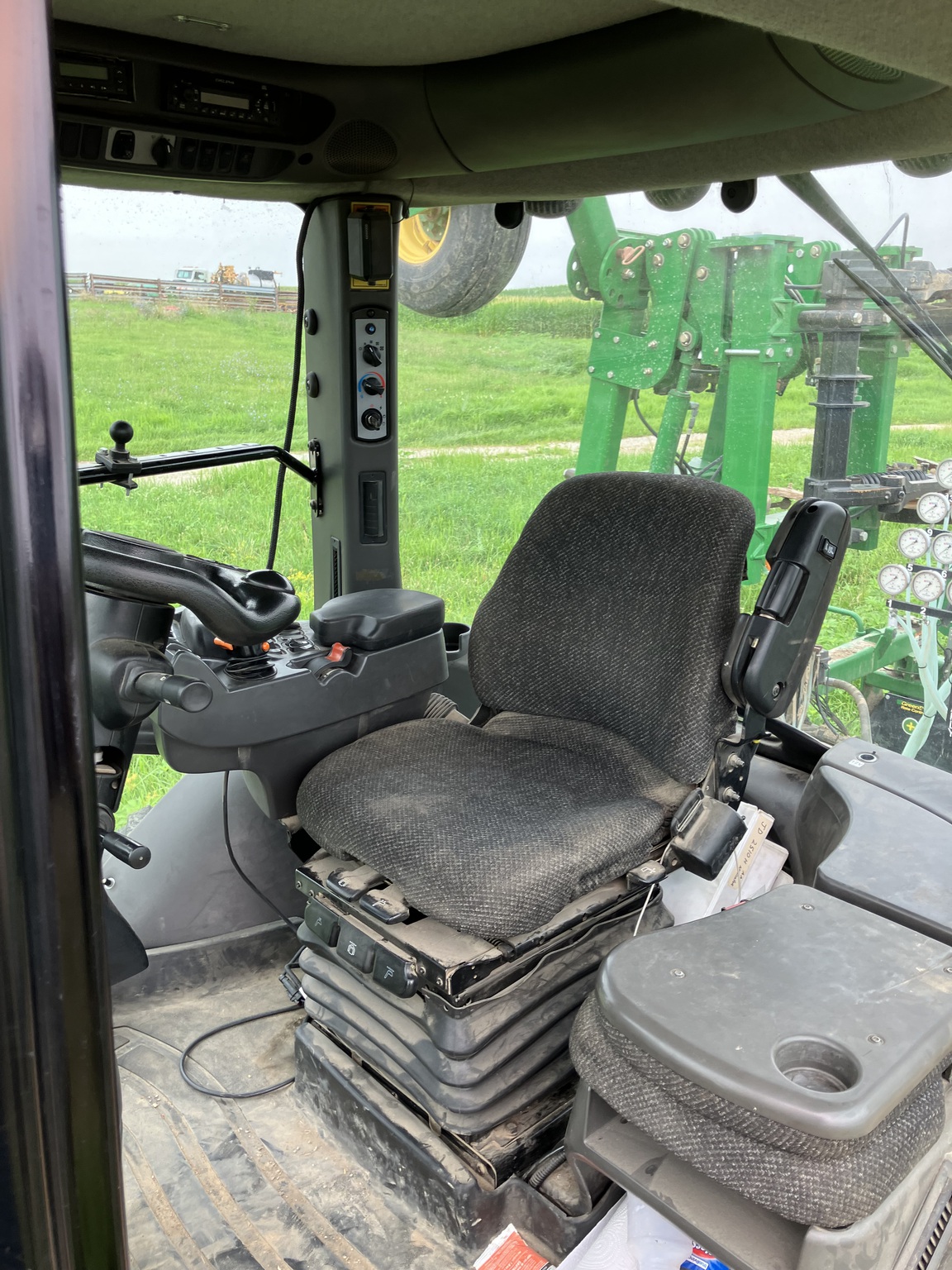 2011 Challenger MT755C Image 14