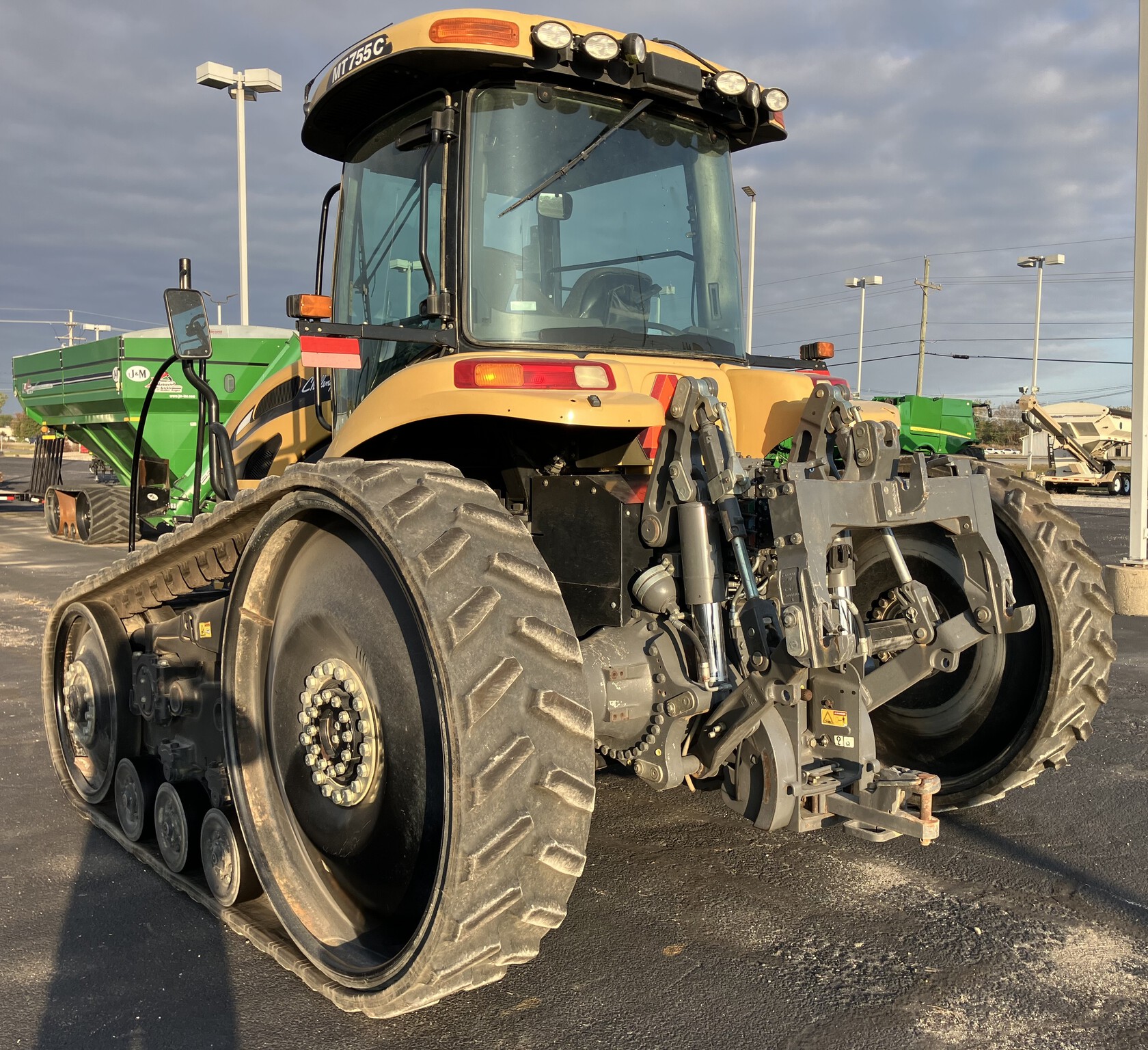 2011 Challenger MT755C Image 7