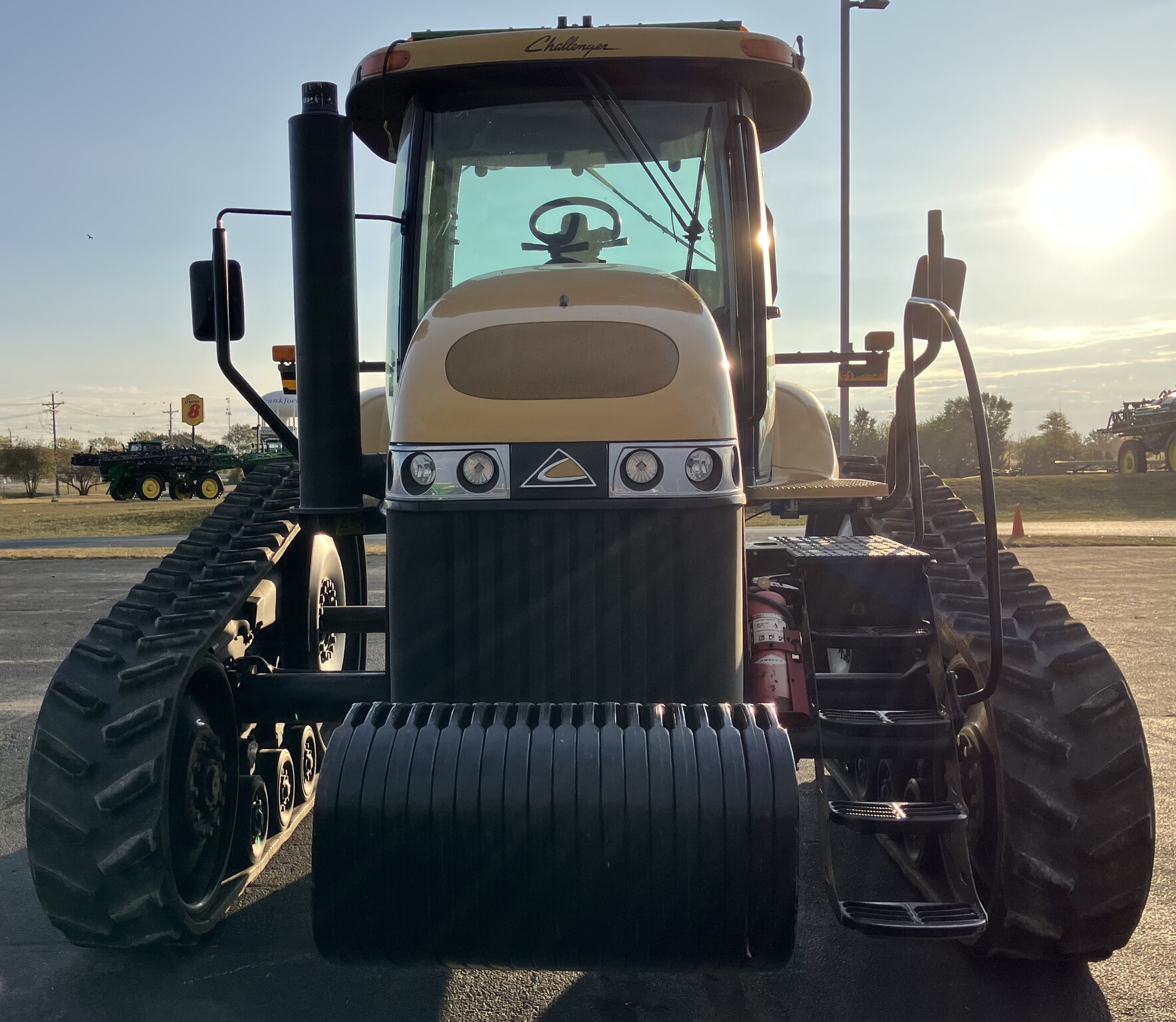 2011 Challenger MT755C Image 3