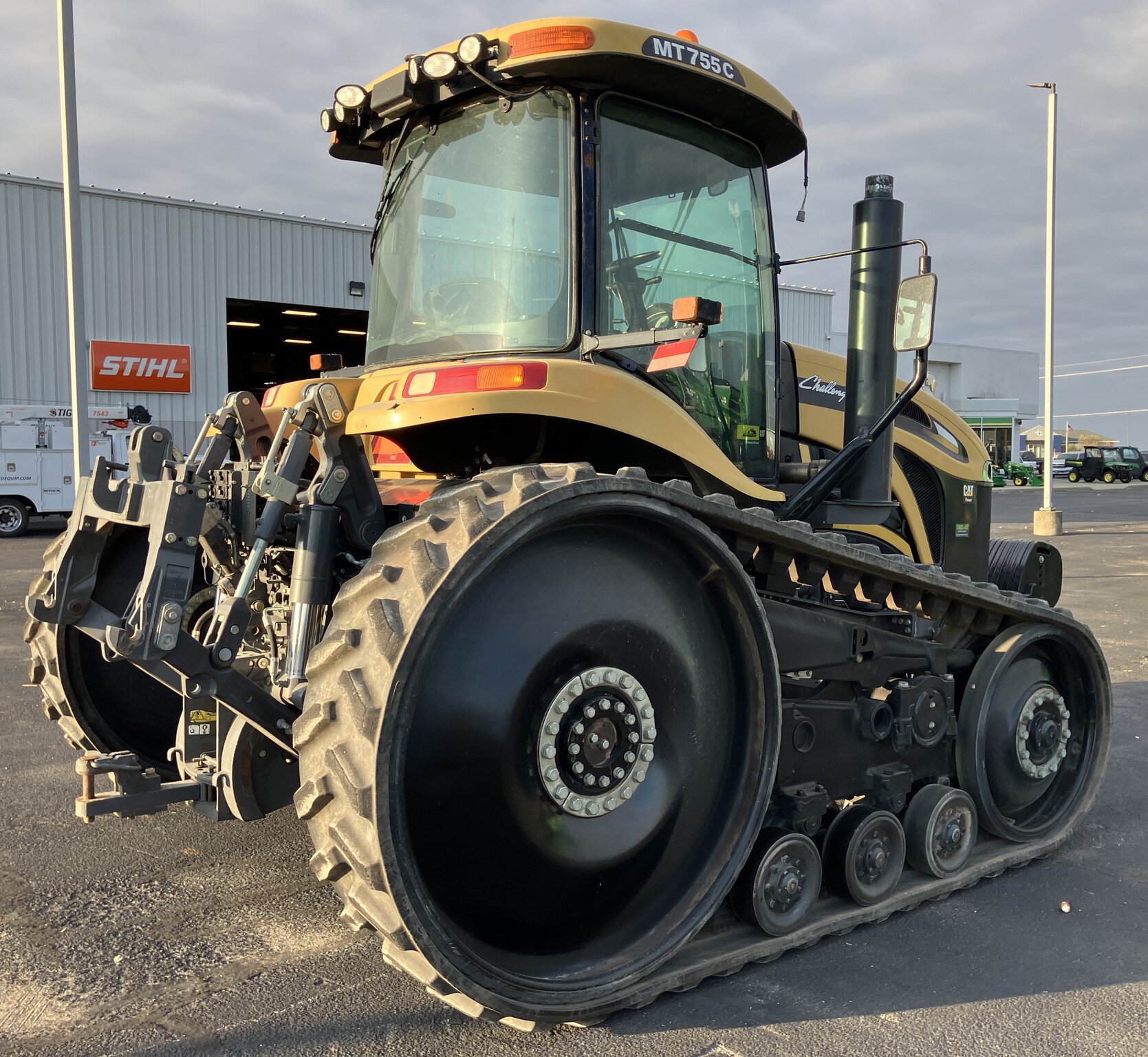 2011 Challenger MT755C Image 5