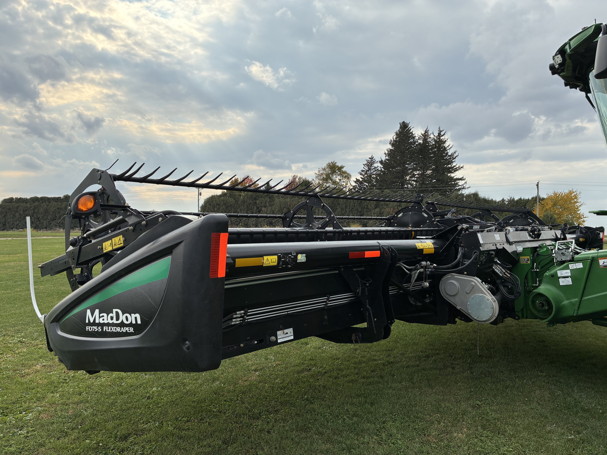 2013 MacDon FD75-35 Image 12