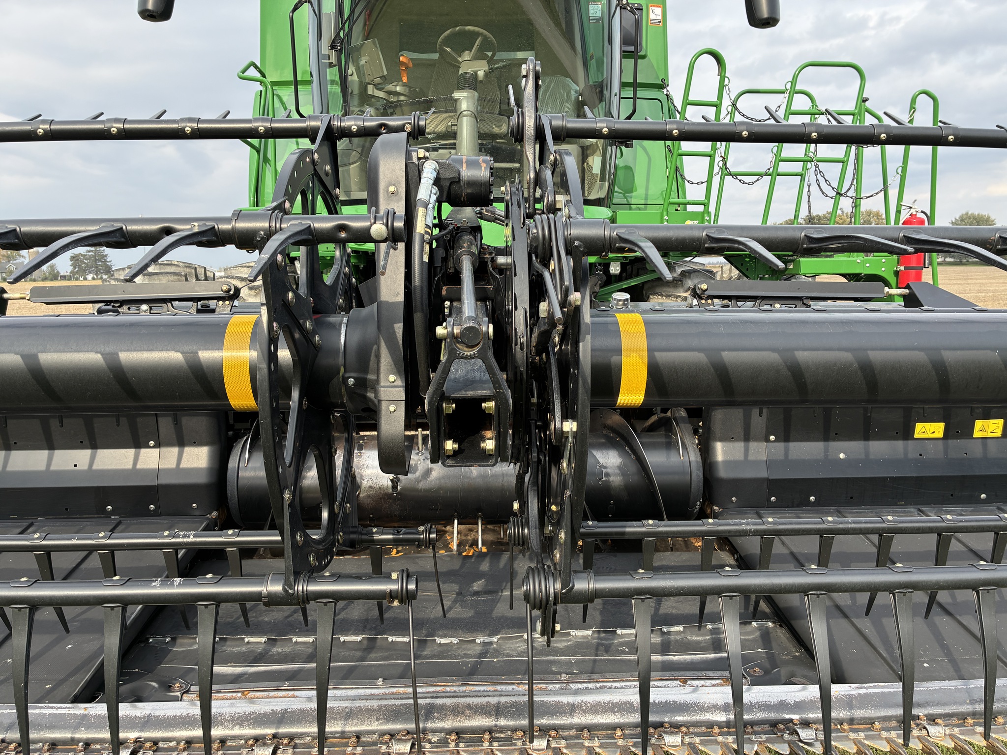 2013 MacDon FD75-35 Image 13