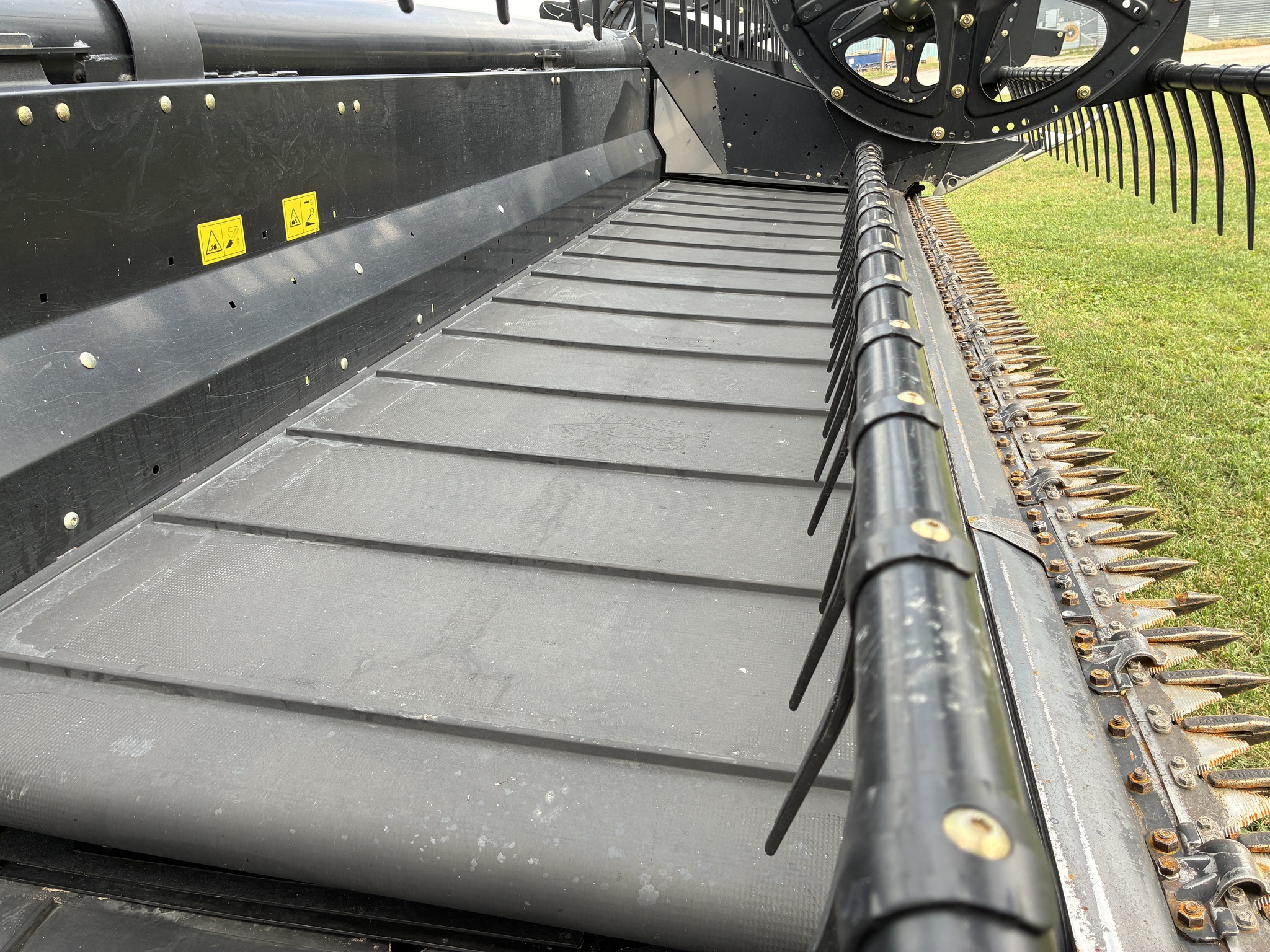 2013 MacDon FD75-35 Image 24