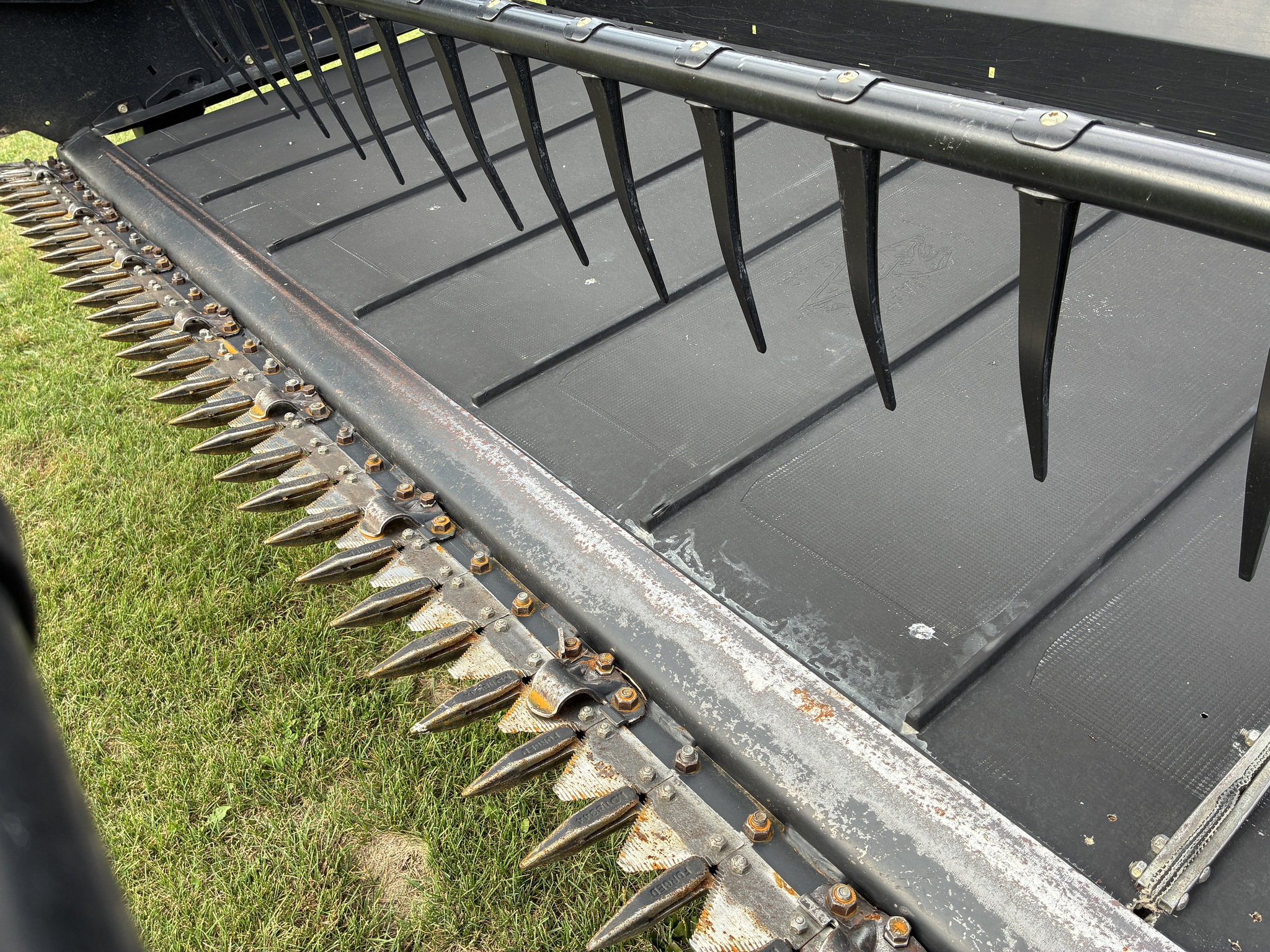 2013 MacDon FD75-35 Image 28