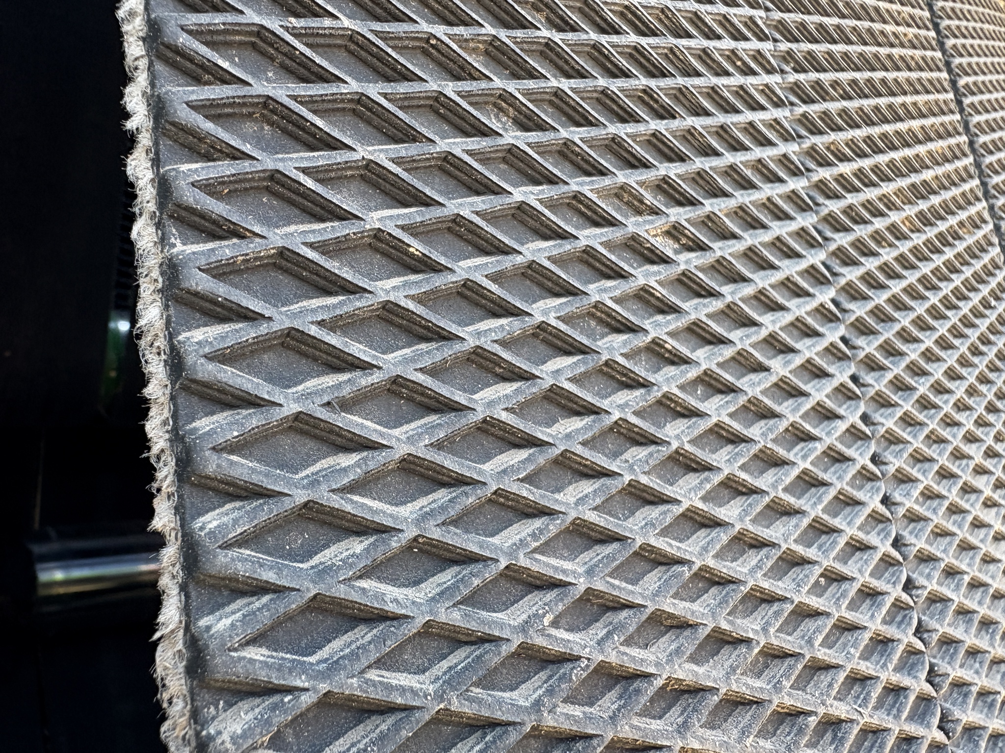 2020 John Deere 560M Image 8