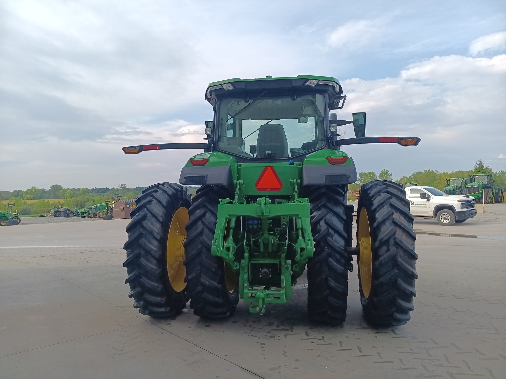 2024 John Deere 8R 250 Image 5