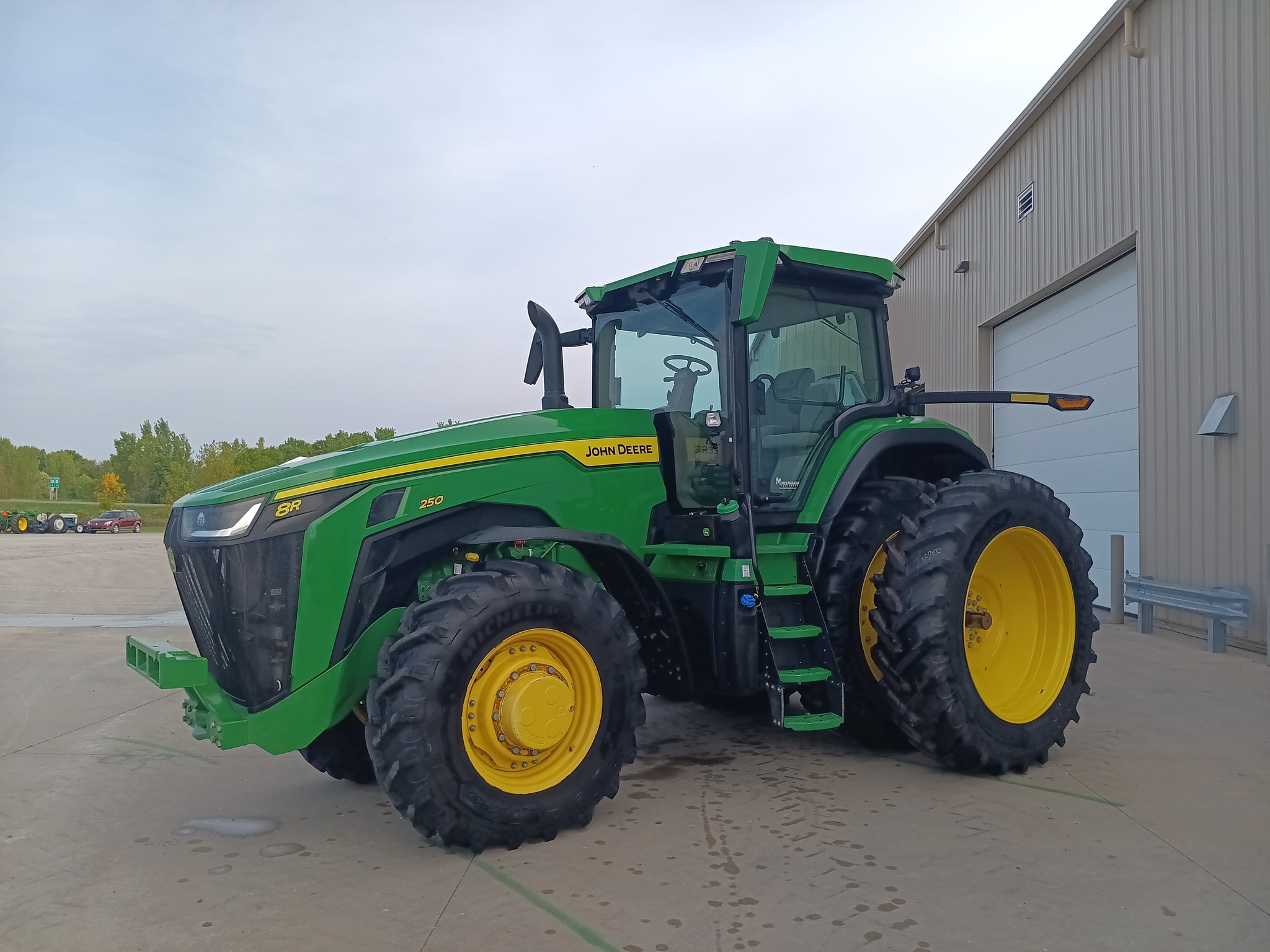 2024 John Deere 8R 250 Image 8