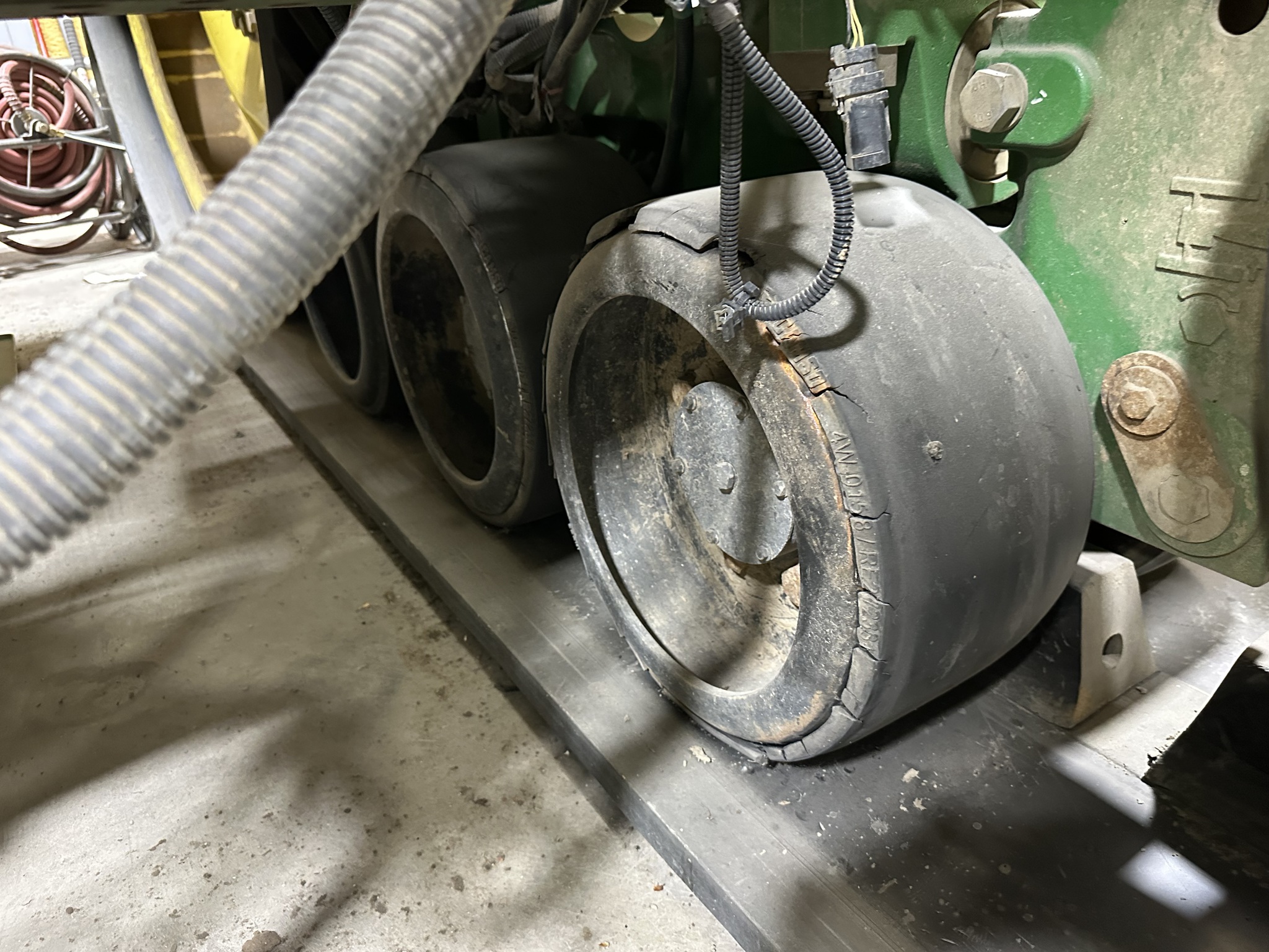 2016 John Deere 8345RT Image 4