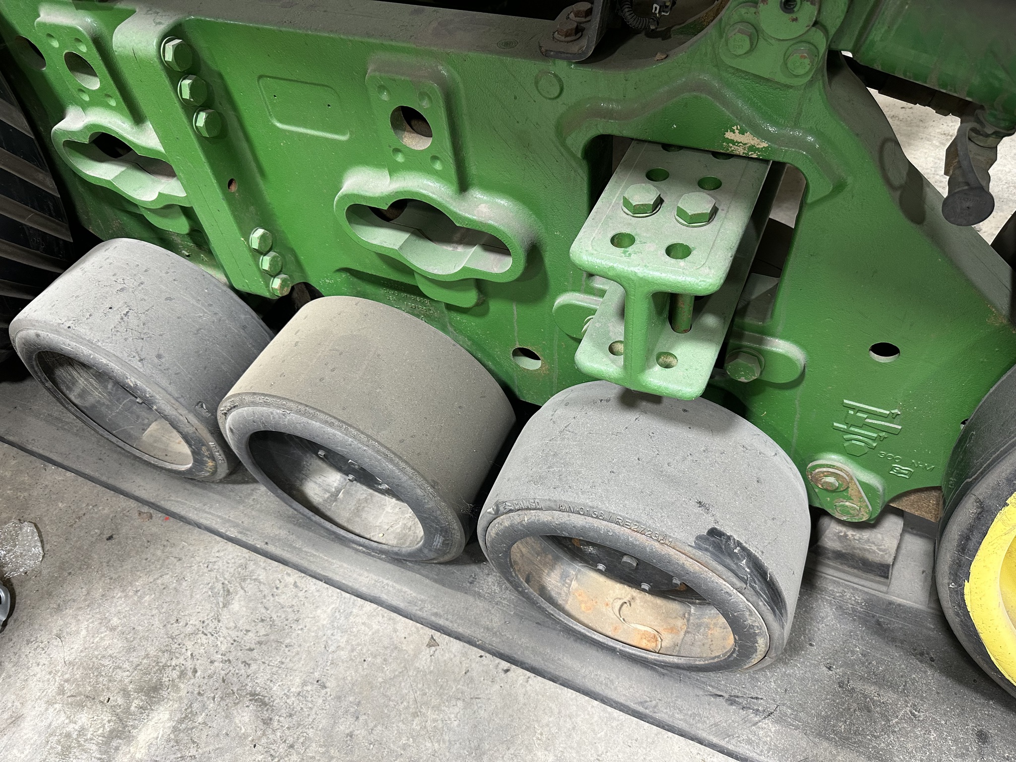 2016 John Deere 8345RT Image 10