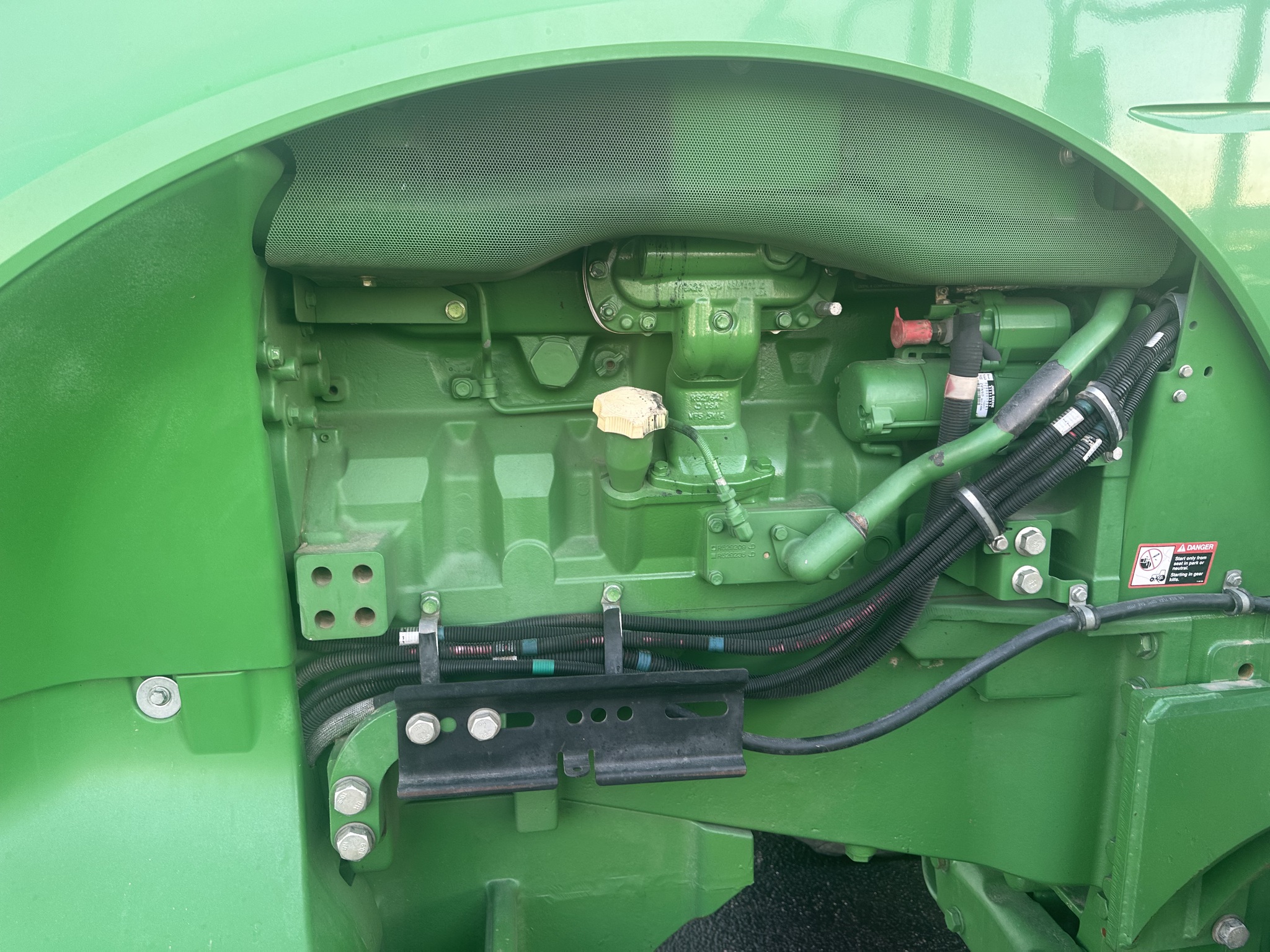 2016 John Deere 8345RT Image 18
