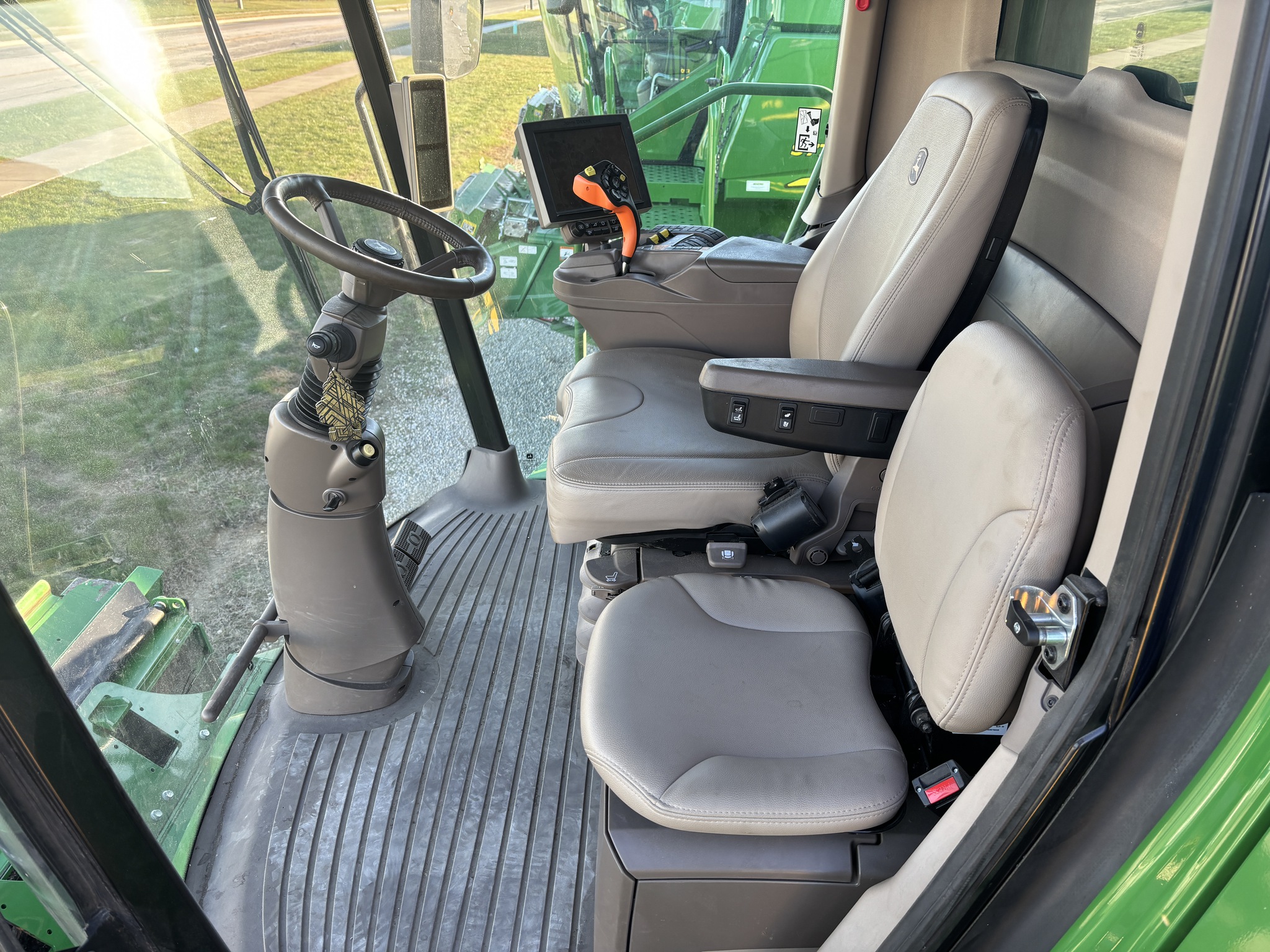 Used 2022 John Deere S770 Combines at Koenig Equipment in Greenville, OH - PhotoXL43