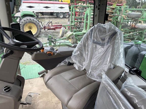 Used 2024 John Deere 9R 440 Articulated 4WD Tractors at Koenig Equipment in Greensburg, IN - Photo4