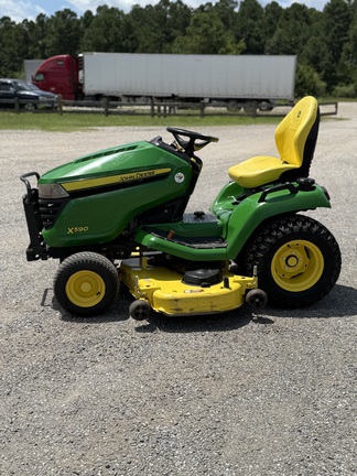 2021 John Deere X590 Photo 2