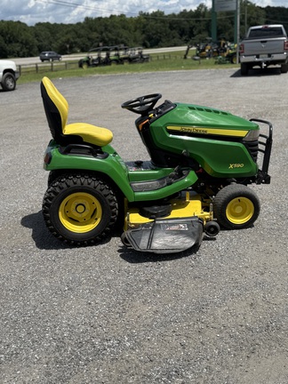 2021 John Deere X590 Photo 3